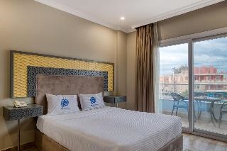 Mamluk Pyramids Hotel