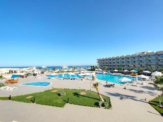 Seven Seas Jolie Bay 3