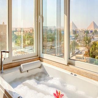 Mazar Pyramids Hotel