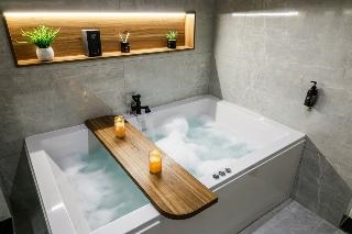 Royal Regency Hotel 5