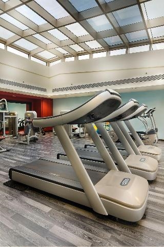 Hilton Alexandria Green Plaza 2