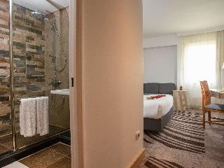 Novotel Cairo Airport 2