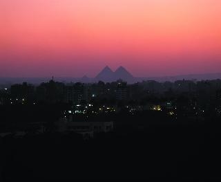 Four Seasons Hotel Cairo at The First Residence