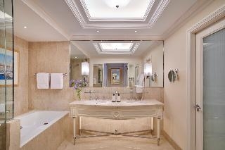 Four Seasons Hotel Cairo at Nile Plaza 3