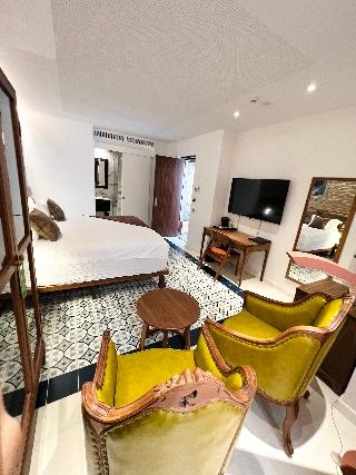 Anahita Boutique Hotel 3