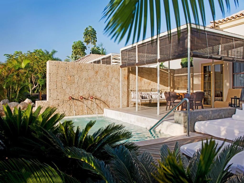 Bahia del Duque Las Villas Resort 4