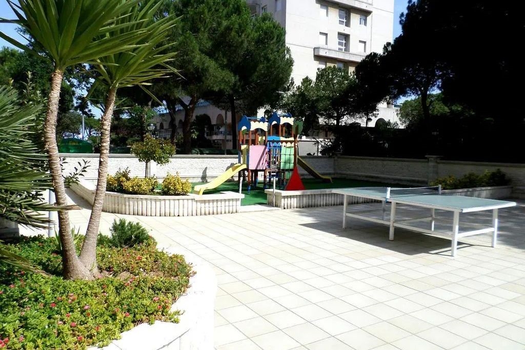 Blaumar 4