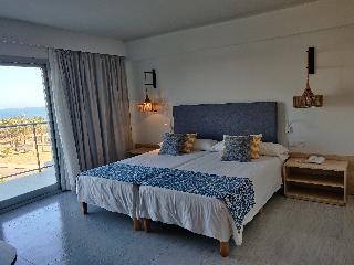 Cabogata Jardín 3