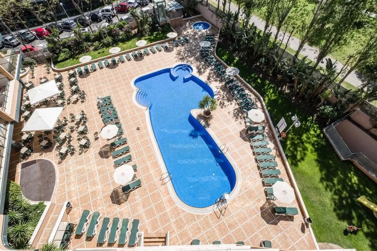California Palace 5