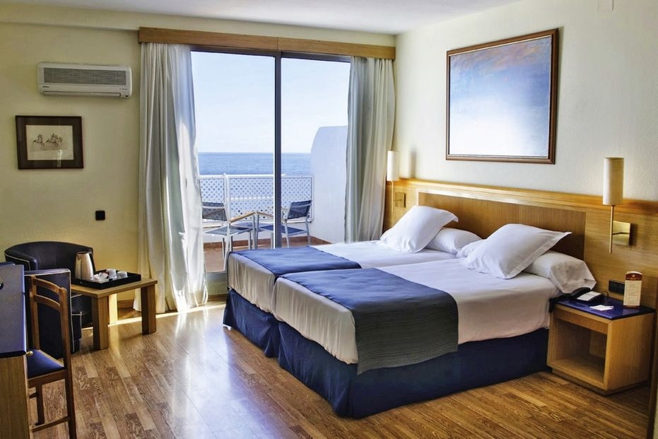 Catalonia Las Vegas Adults Only 3