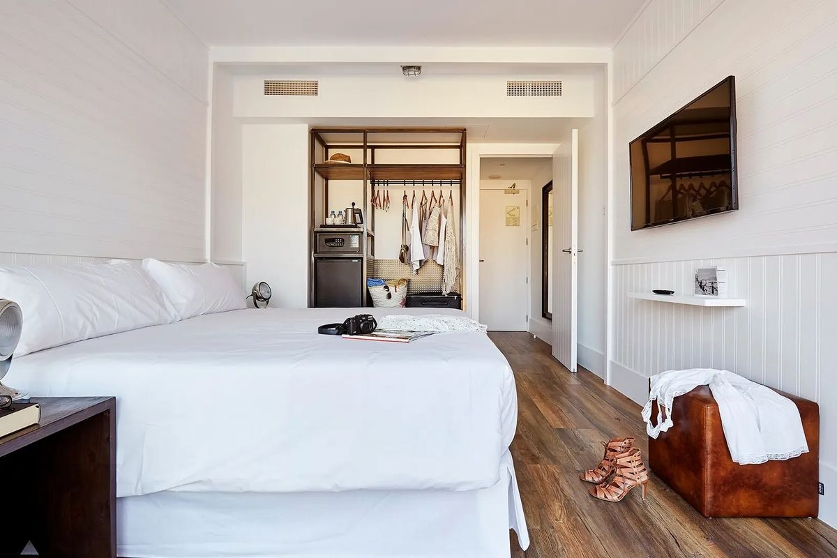 Delamar - Adults Only 4