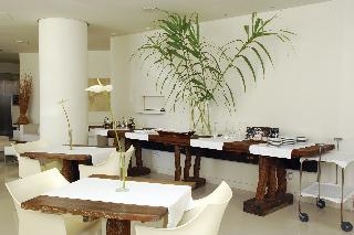 El Hotel Pacha - Includes entrace to Pacha Club 2