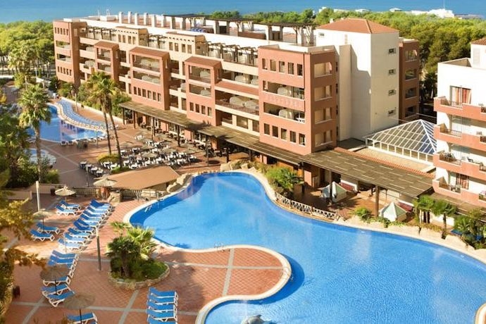 H10 Mediterranean Village 3