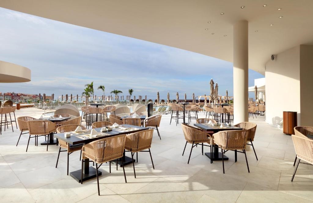 Hard Rock Hotel Ibiza 2
