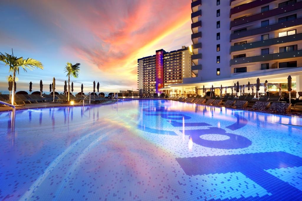 Hard Rock Hotel Ibiza 4