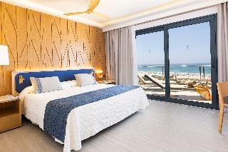 Hipotels Barrosa Palace 3