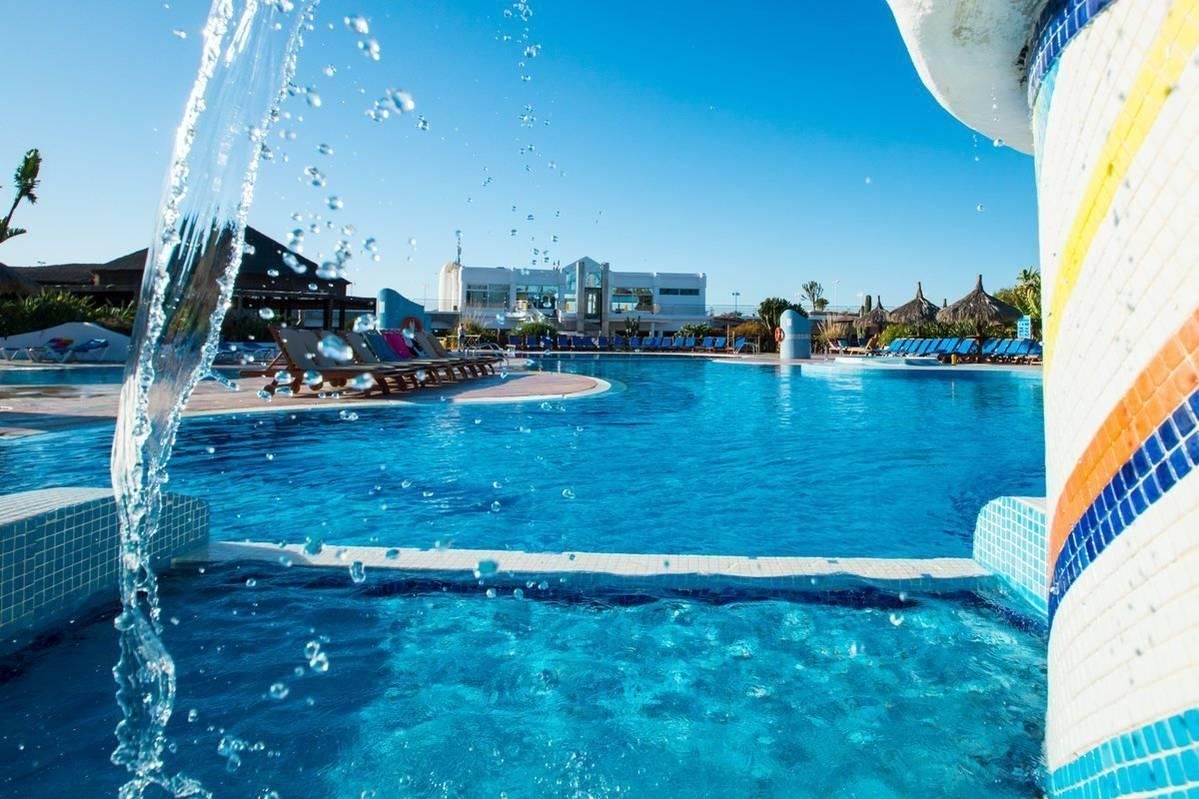HL Club Playa Blanca 4