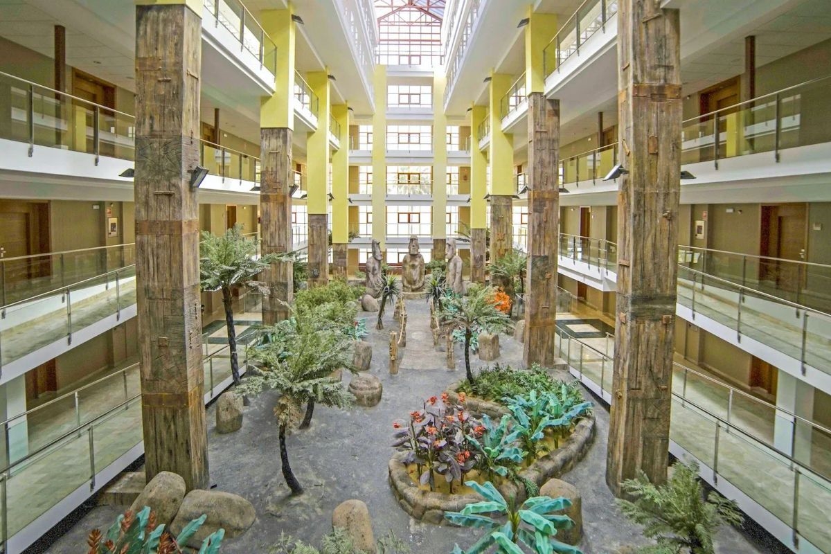 Holiday World POLYNESIA Hotel 5