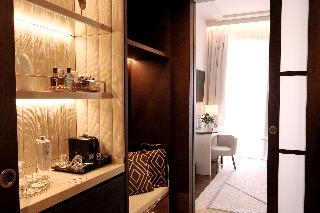 Hospes Amerigo 5