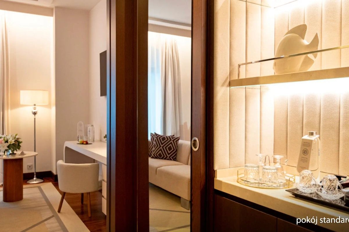 Hospes Amerigo 5