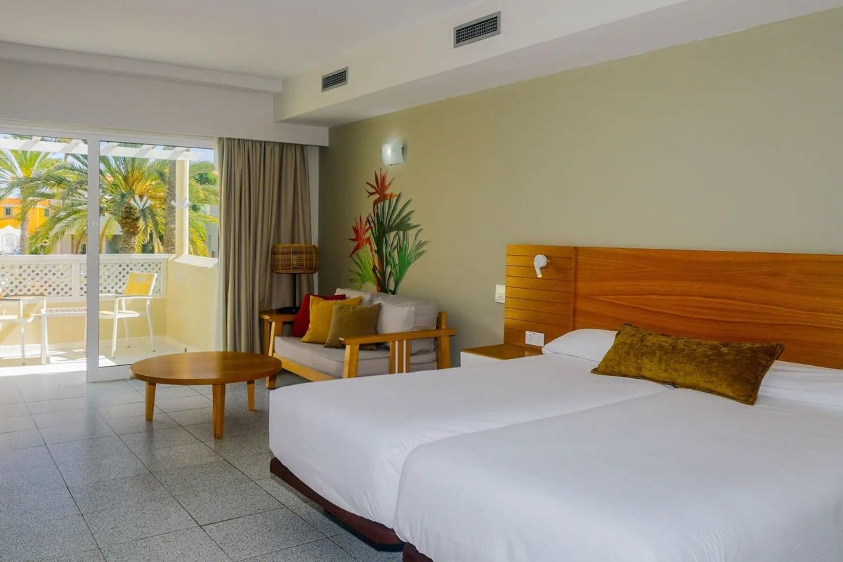 Hotel LIVVO Koala Garden 4