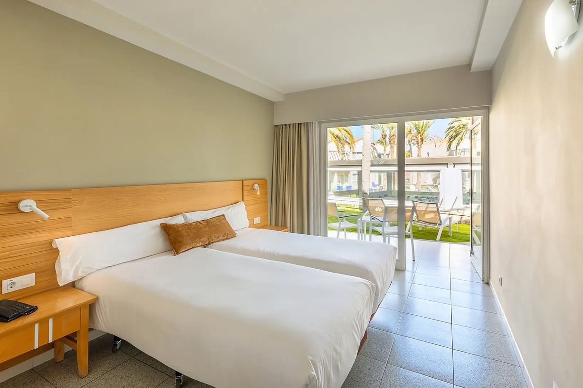 Hotel LIVVO Koala Garden 5