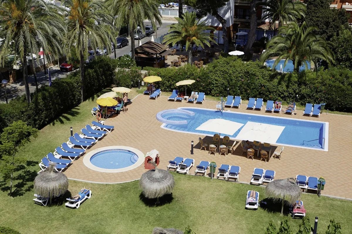 Hotel Luxor 2