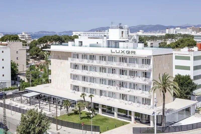 Hotel Luxor 3