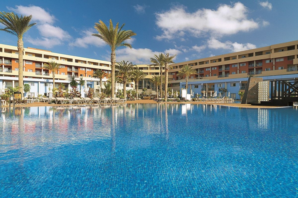 Iberostar Waves Gaviotas Park 2