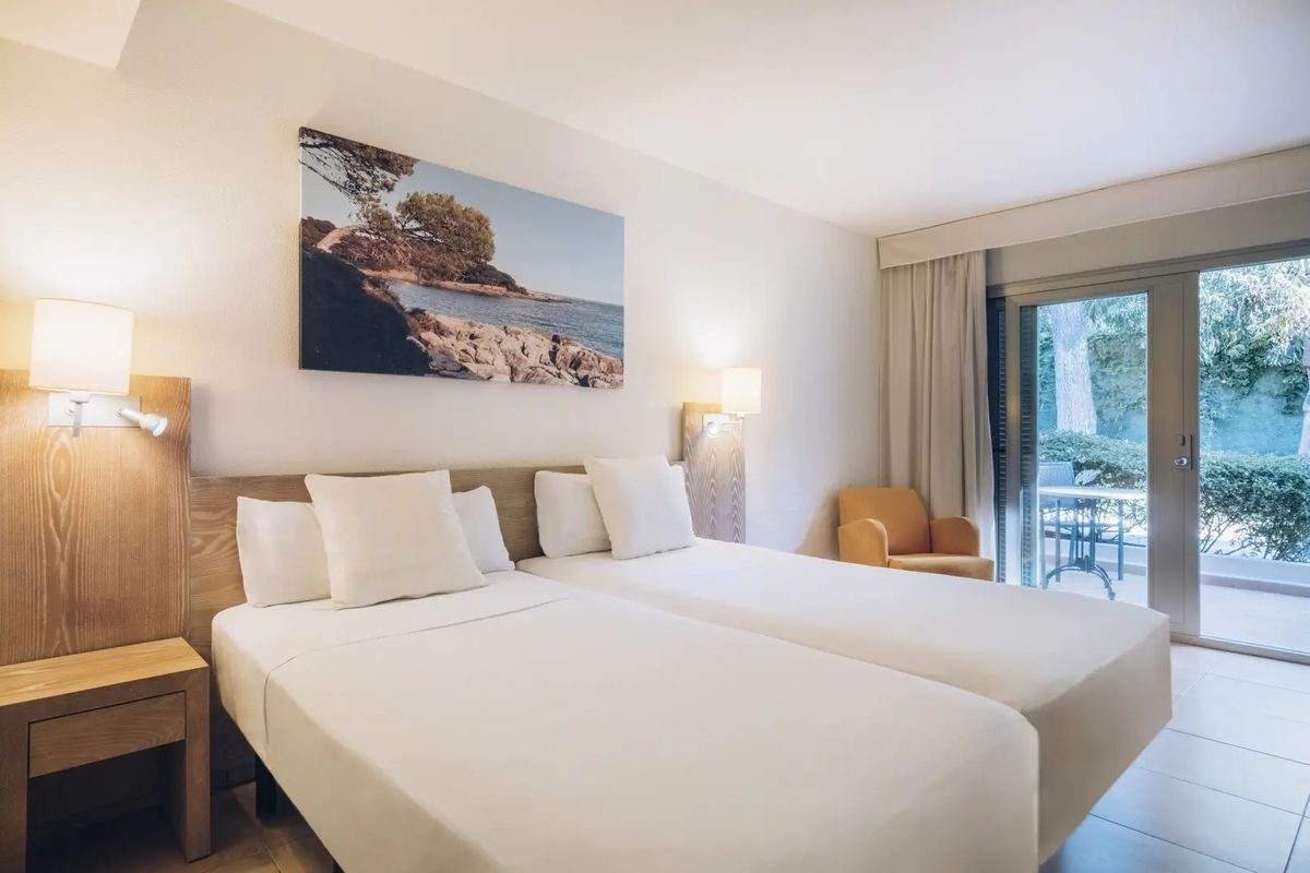 Iberostar Waves Pinos Park 5