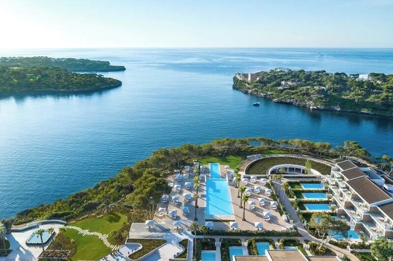 Ikos Porto Petro