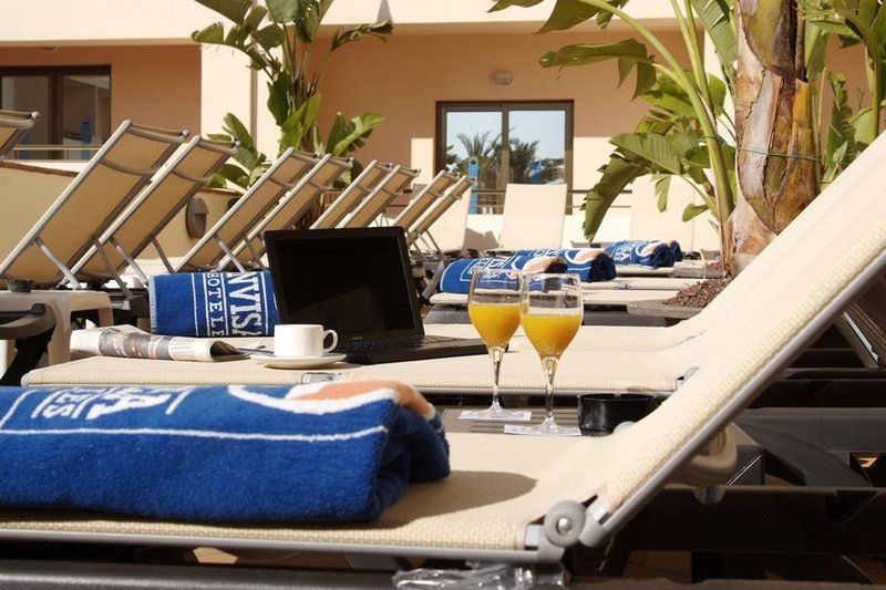 Invisa Hotel La Cala 3