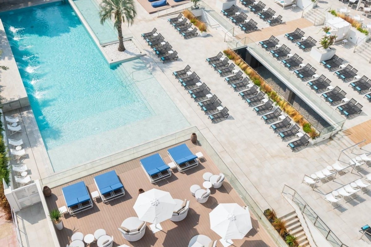 L'Azure Hotel 2