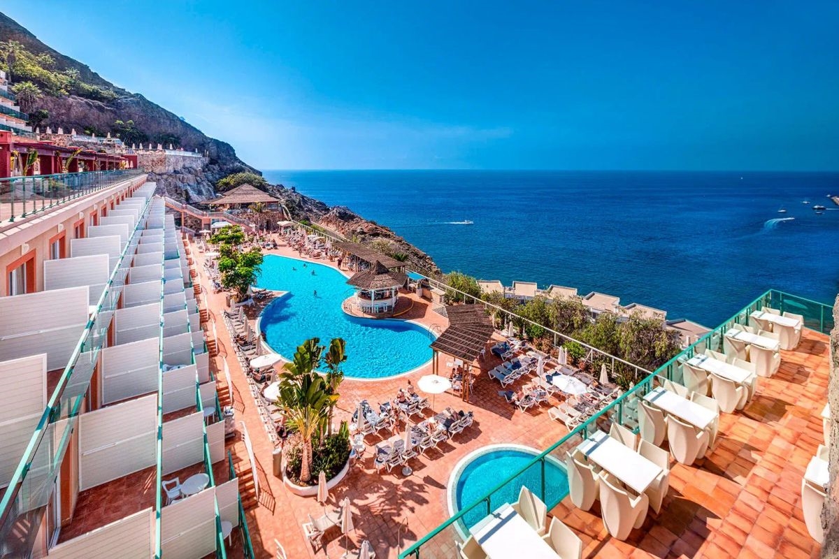 Mogan Princess & Beach Club