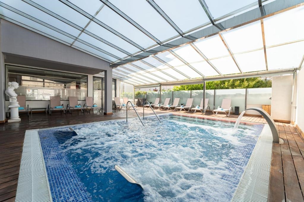 Nautic Hotel 3