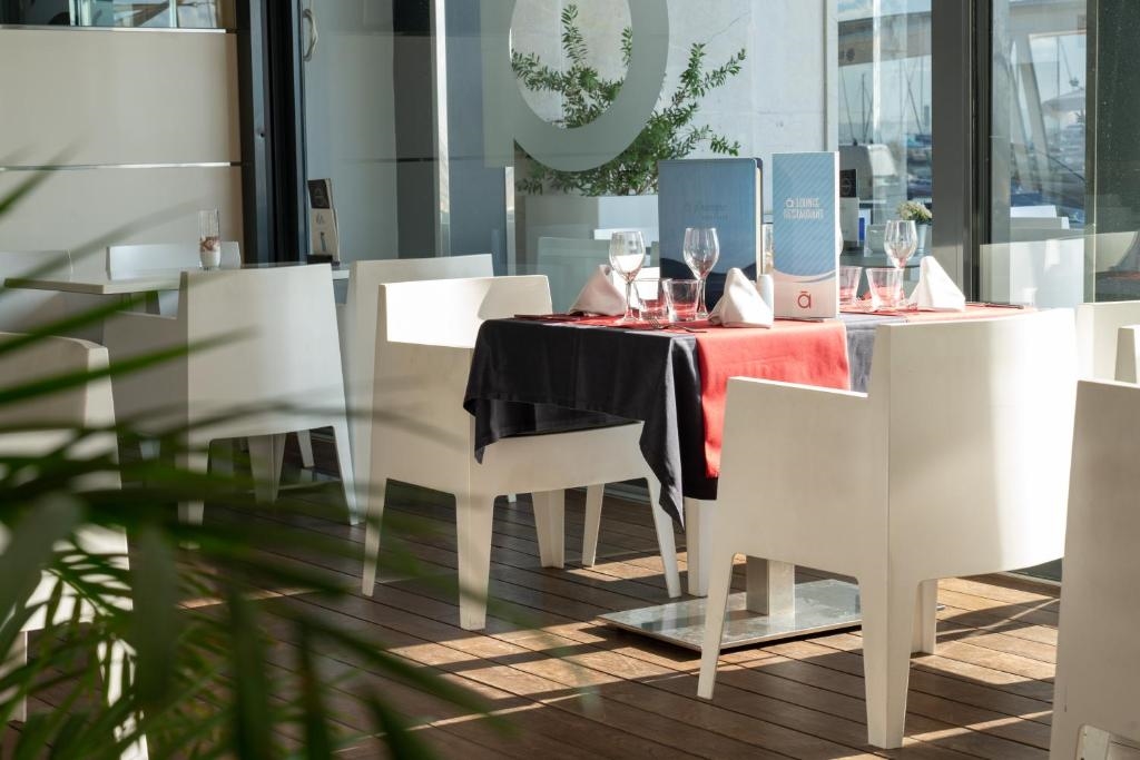 Nautic Hotel 4