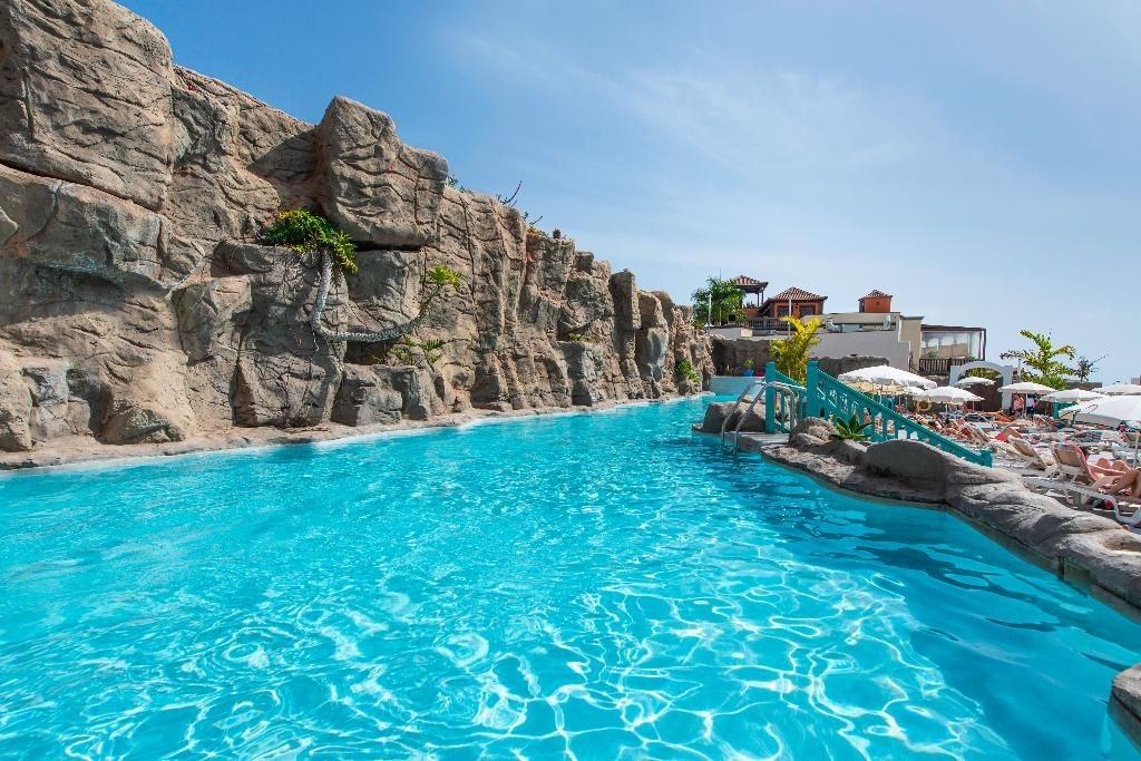 Paradise Park Fun Lifestyle Hotel 2