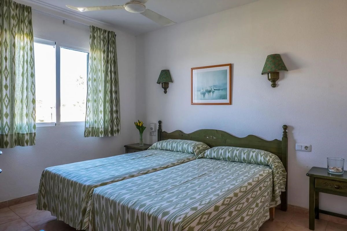 Pierre & Vacances Menorca Cala Blanes 5