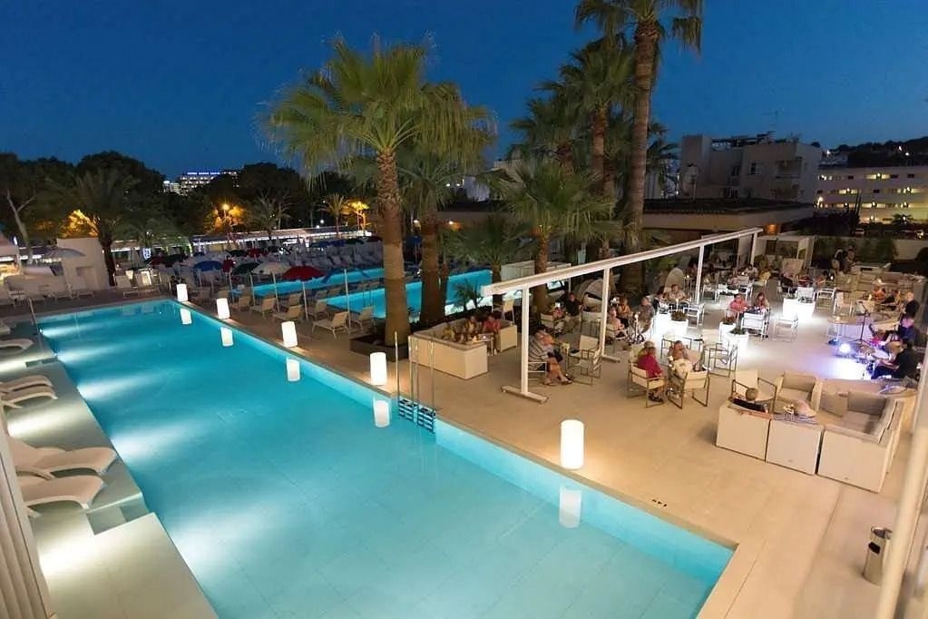Reverence Mare Hotel 2
