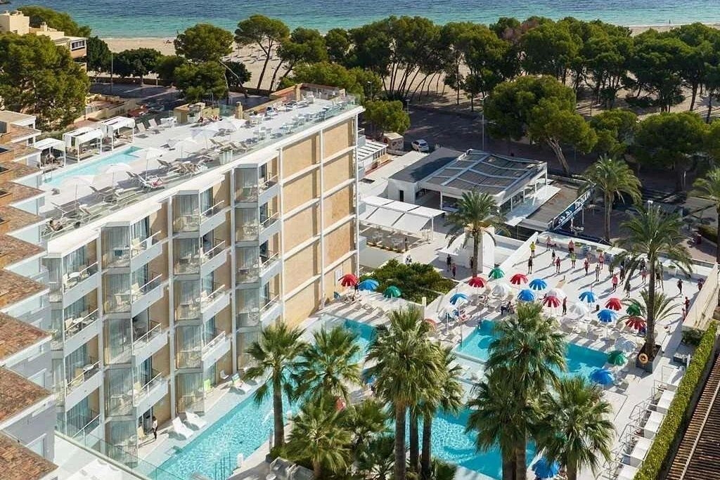 Reverence Mare Hotel 4