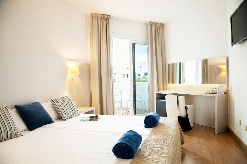Sentido Fido Tucan - Adults Only 2