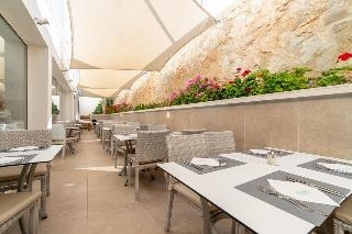 Tropicana Hotel 3