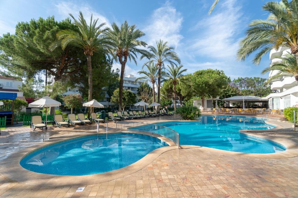 Tropicana Hotel