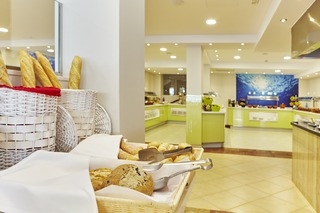 Universal Hotel Marques 3