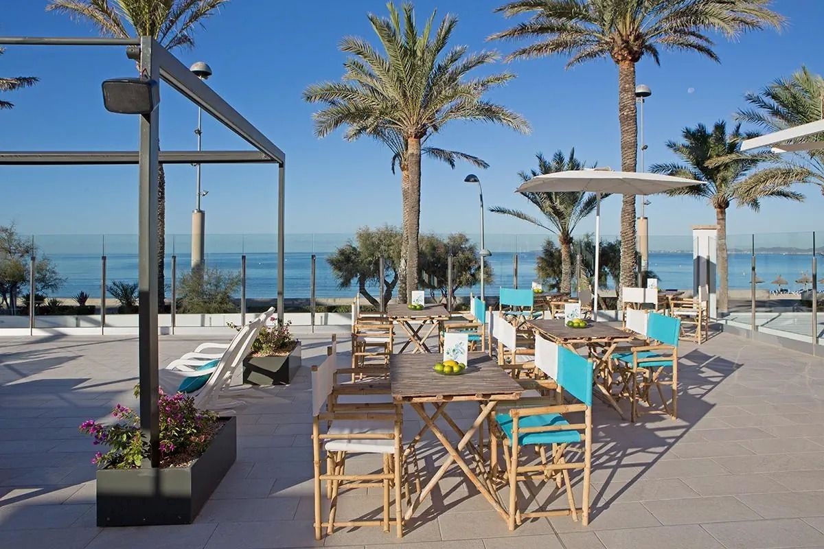 Universal Hotel Neptuno - Adults Only 3