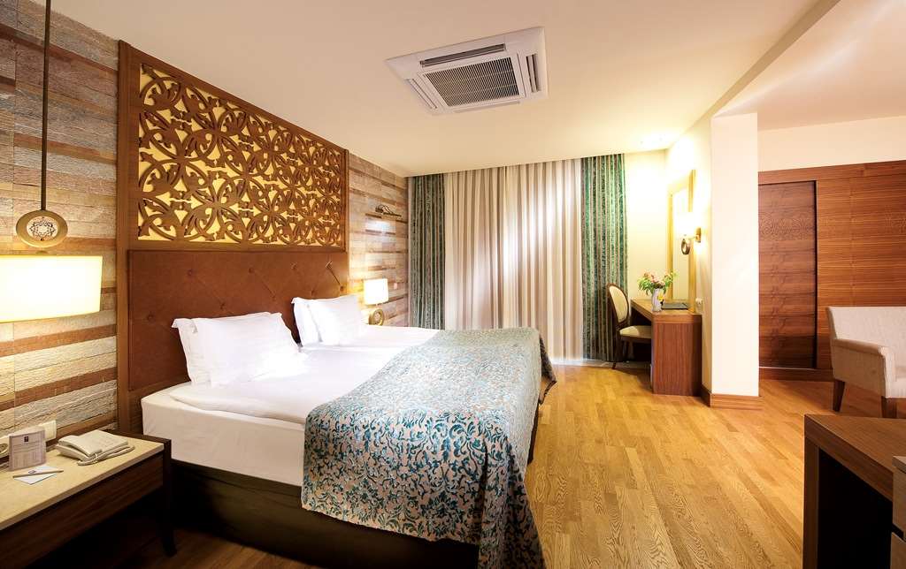 Pokaż wszystkie zdjęcia