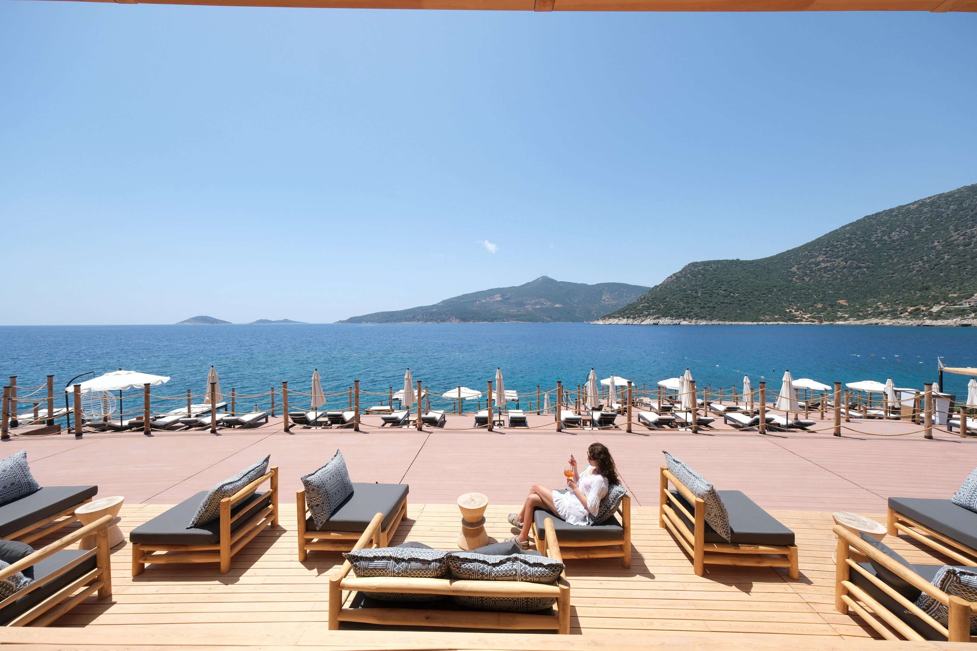 Lures Hotel 2
