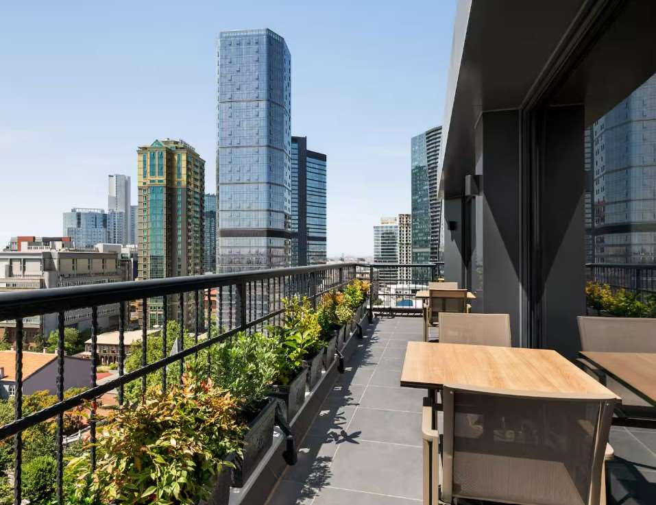 Ramada Encore by Wyndham Istanbul Sisli 2