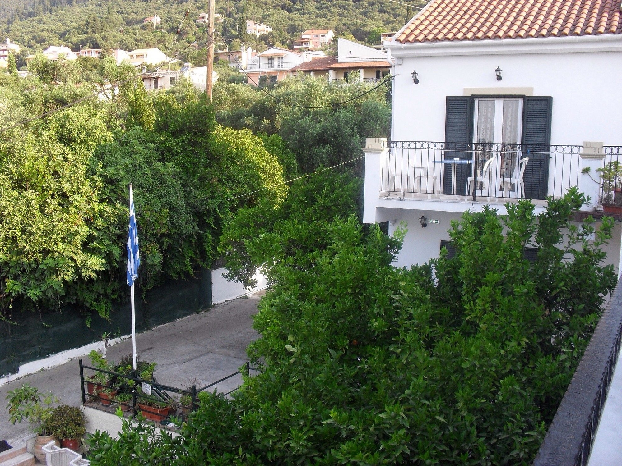 ANTIGONI APARTMENTS 5