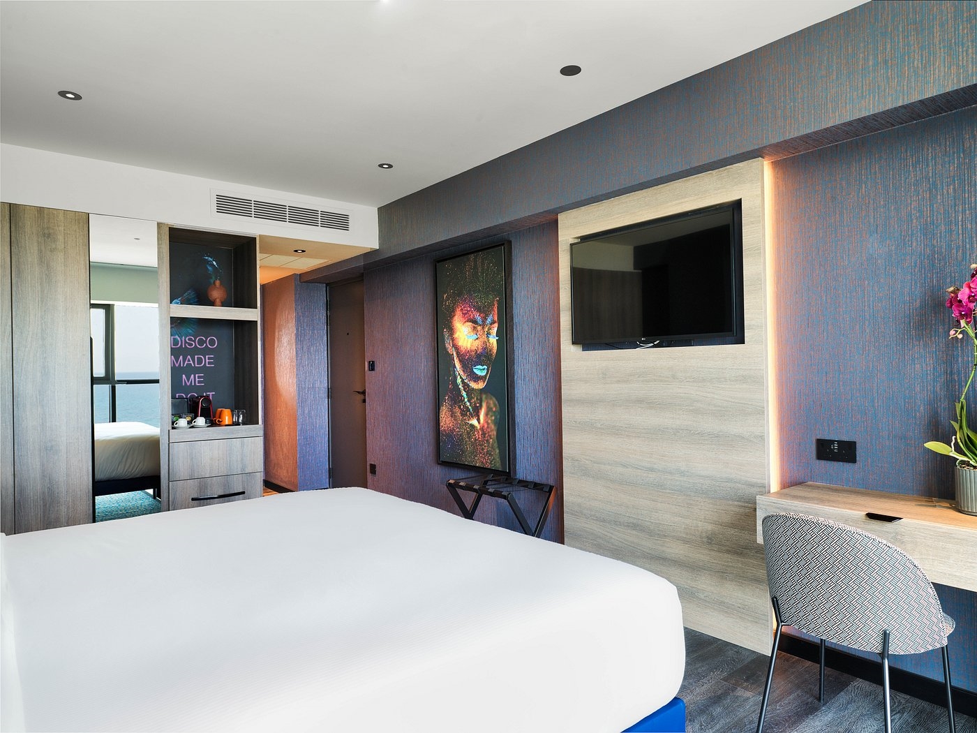 NYX Hotel Limassol 4
